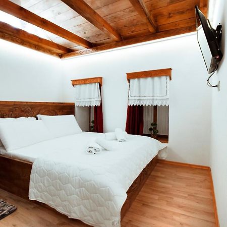 Duplex Apartment Viktoria Gjirokastra Zewnętrze zdjęcie