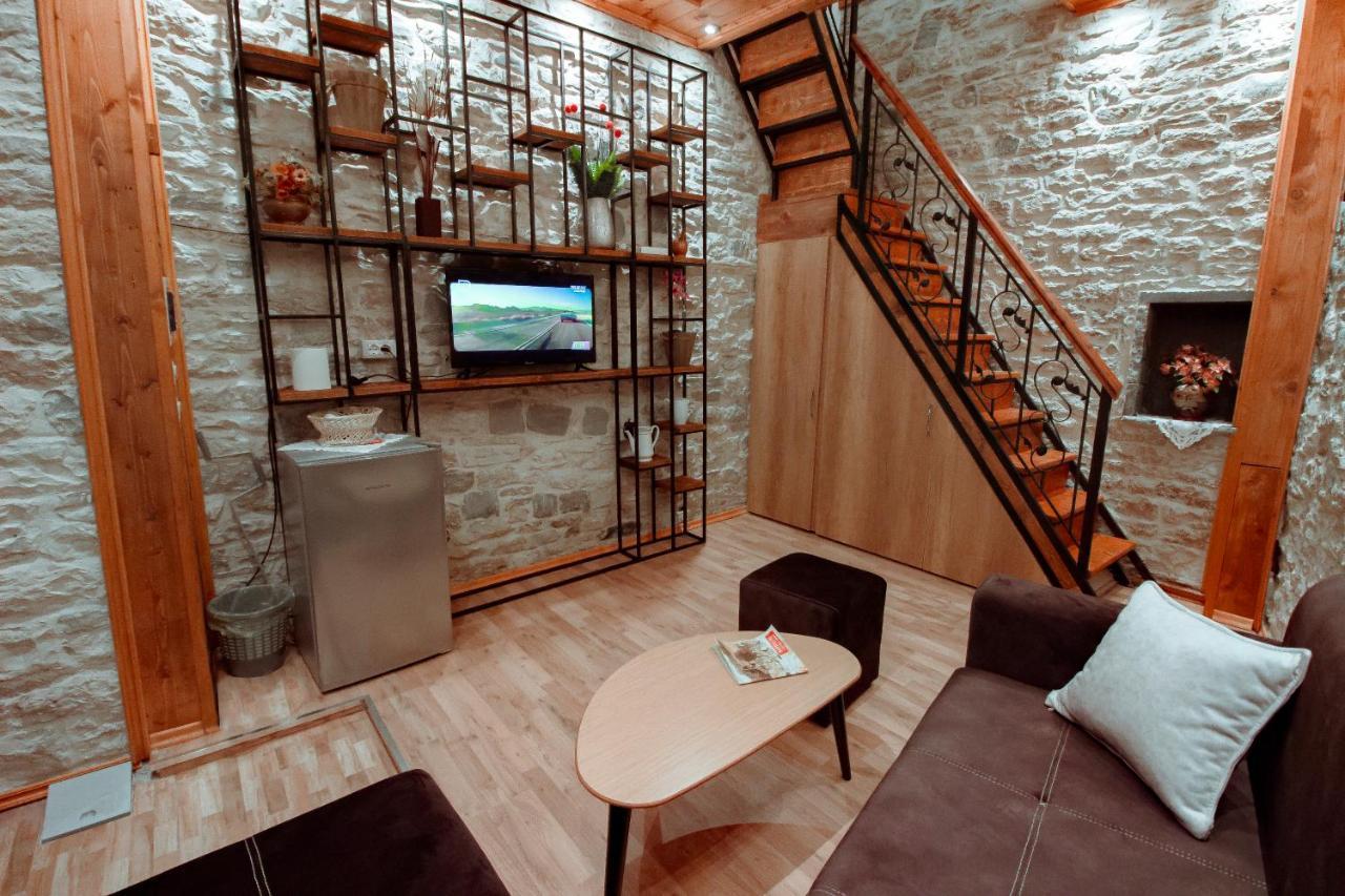 Duplex Apartment Viktoria Gjirokastra Zewnętrze zdjęcie